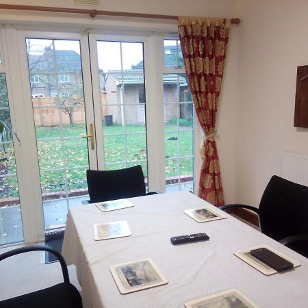 1St Gold Accommodation Isleworth Exteriör bild